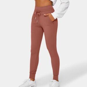 ✨ Halara SoftlyZero™ Plush High Waisted Joggers 👖 Rust | Size Small NWOT ✨